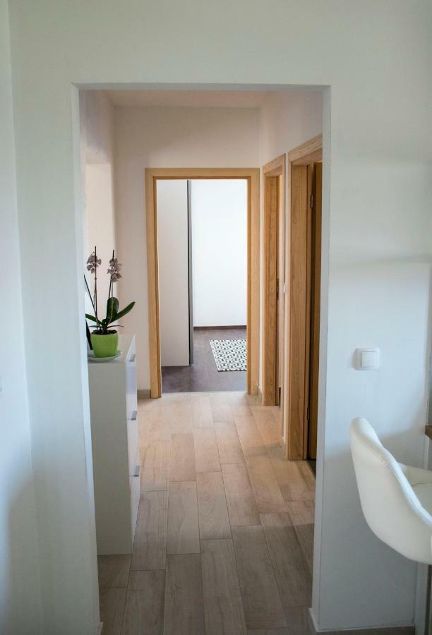 Apartman Sunset Ražanac Exteriör bild